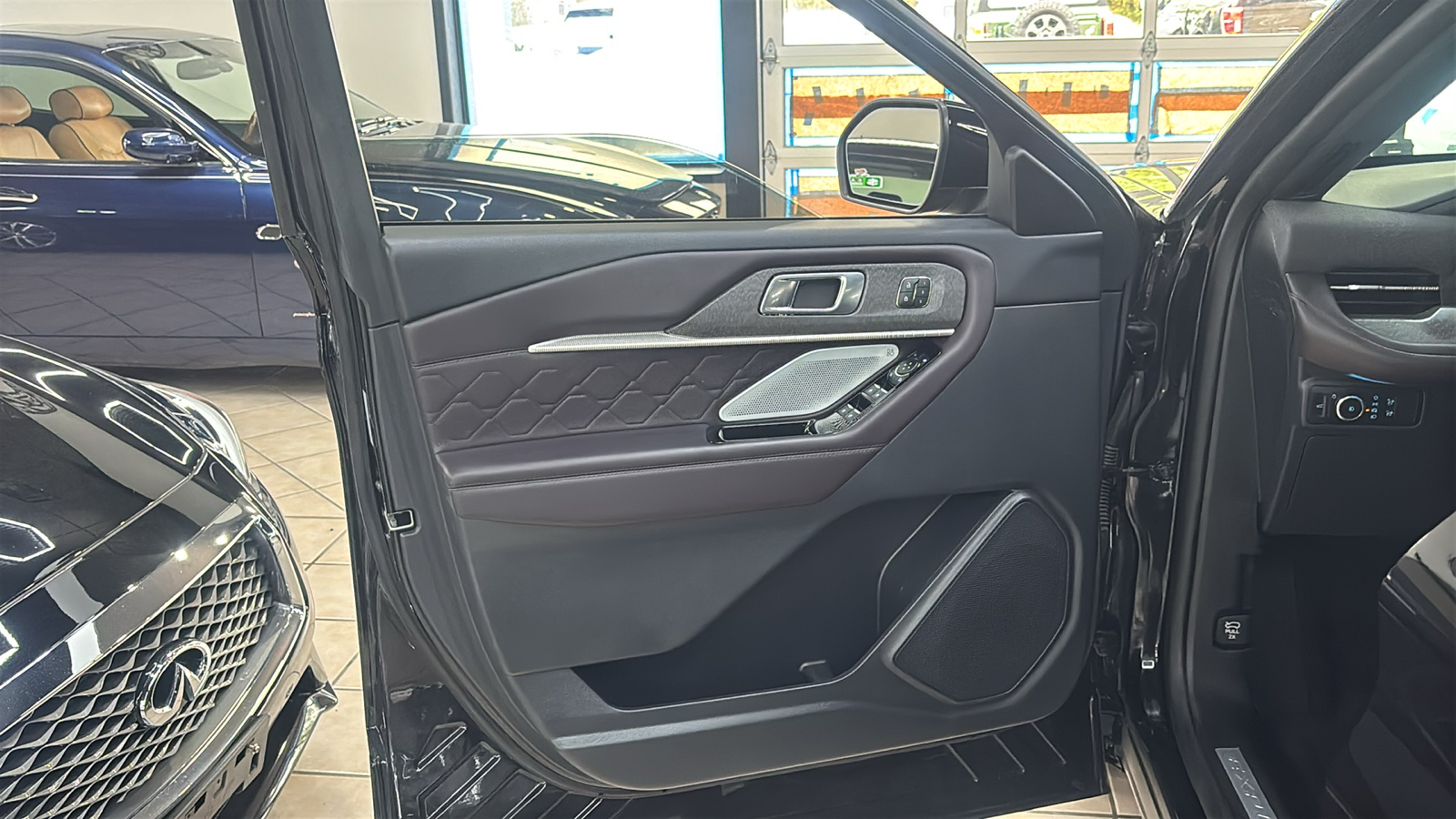 Car Connection Superstore - Used vehicle - SUV FORD EXPLORER 2025