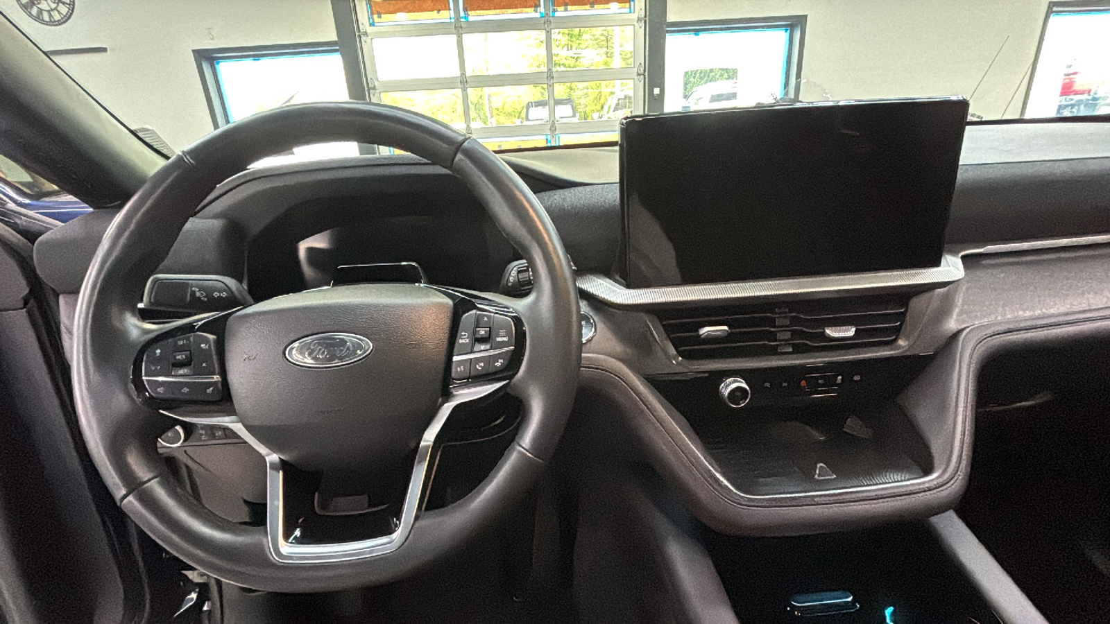 Car Connection Superstore - Used vehicle - SUV FORD EXPLORER 2025