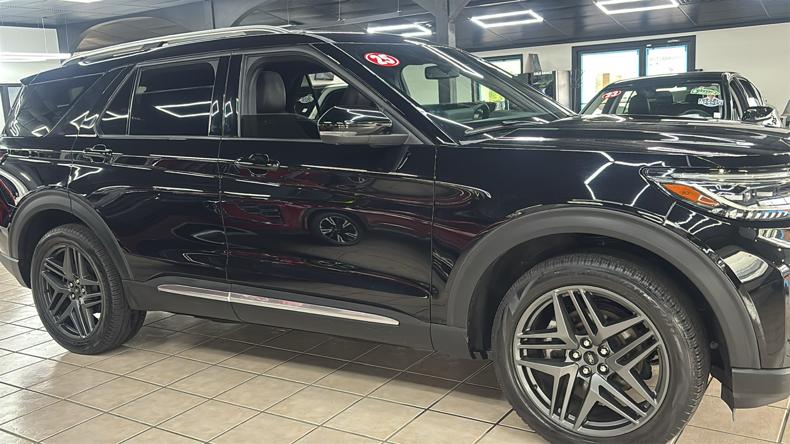 Car Connection Superstore - Used vehicle - SUV FORD EXPLORER 2025