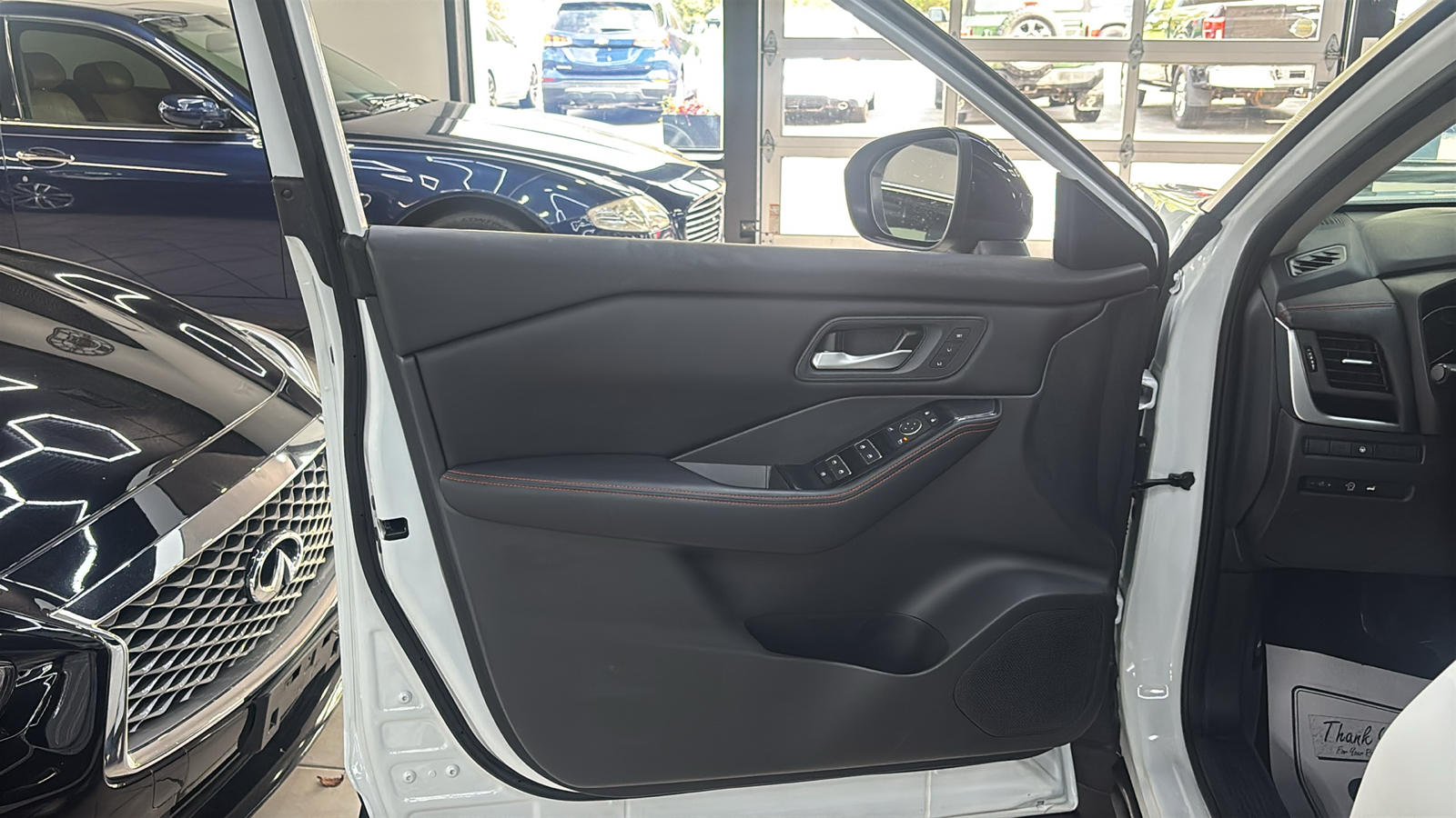 Car Connection Superstore - Used vehicle - SUV NISSAN ROGUE 2025