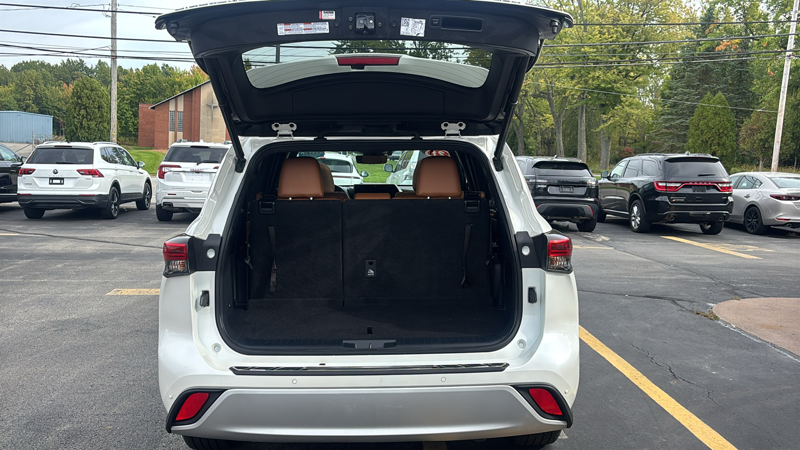 Car Connection Superstore - Used vehicle - SUV TOYOTA HIGHLANDER 2021