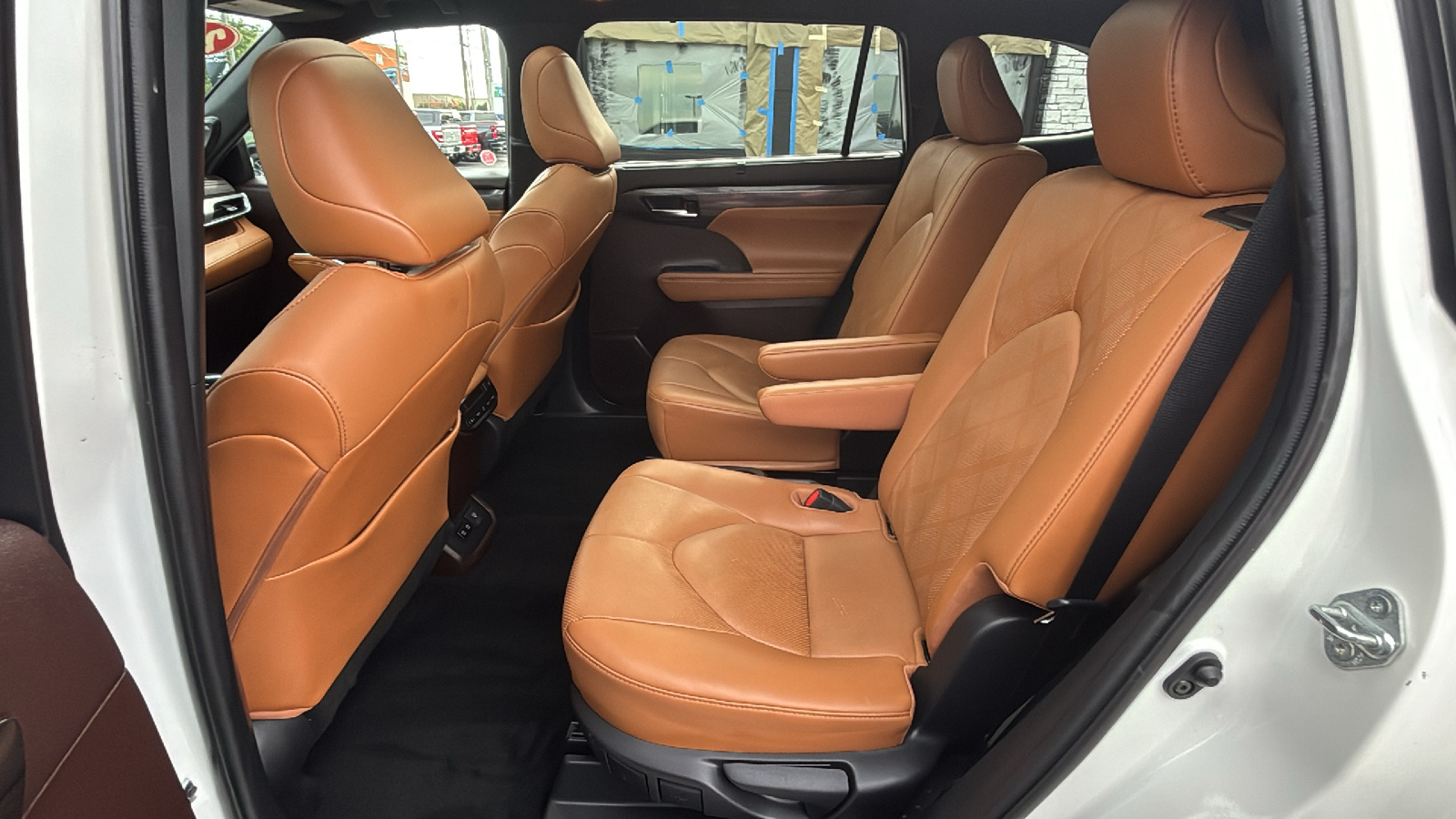 Car Connection Superstore - Used vehicle - SUV TOYOTA HIGHLANDER 2021