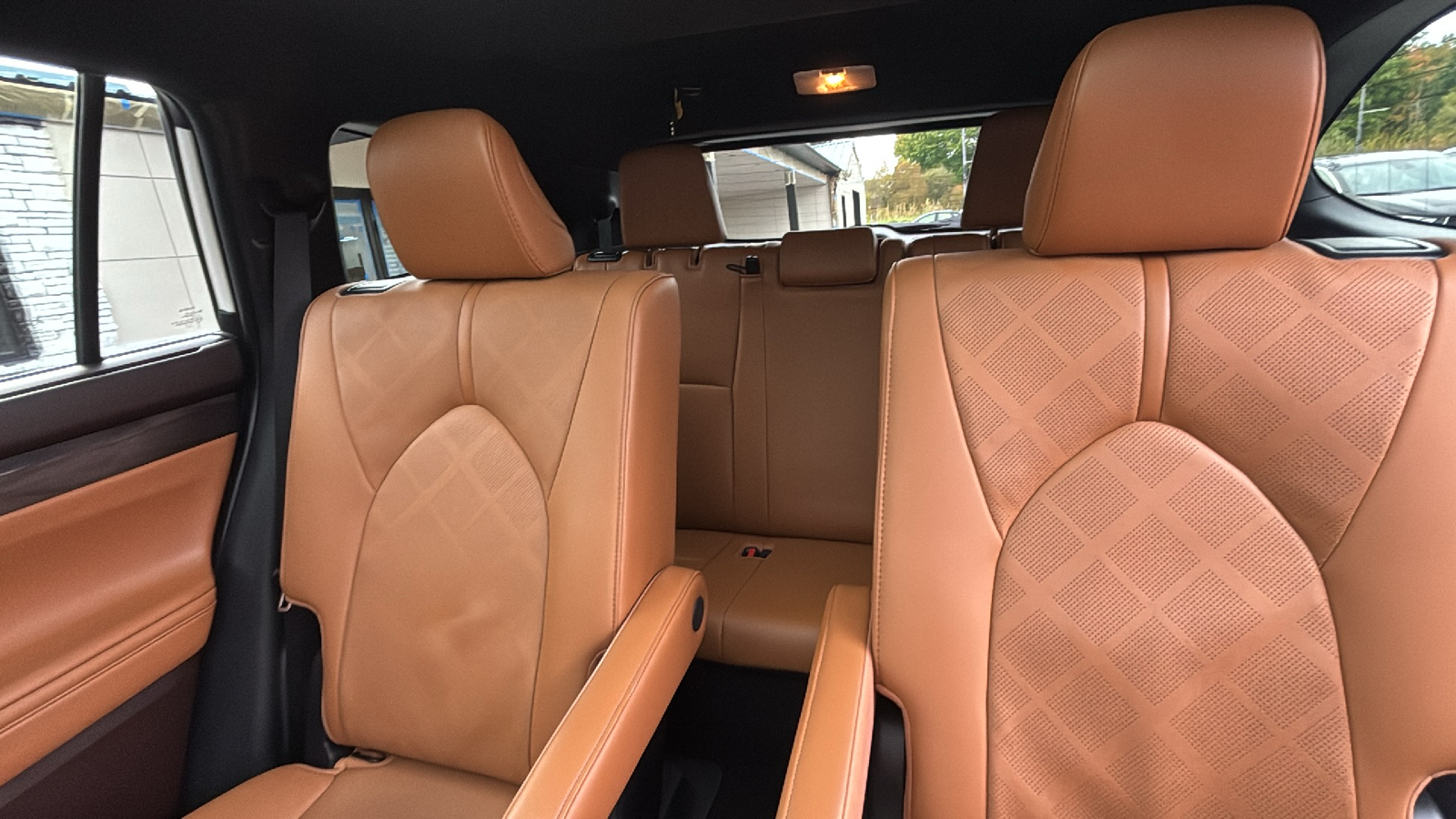 Car Connection Superstore - Used vehicle - SUV TOYOTA HIGHLANDER 2021