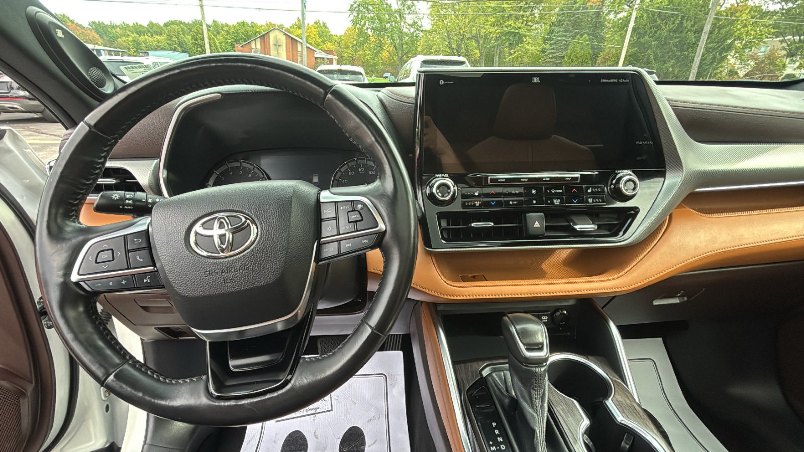 Car Connection Superstore - Used vehicle - SUV TOYOTA HIGHLANDER 2021