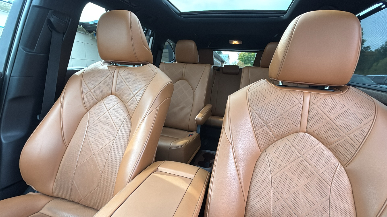 Car Connection Superstore - Used vehicle - SUV TOYOTA HIGHLANDER 2021