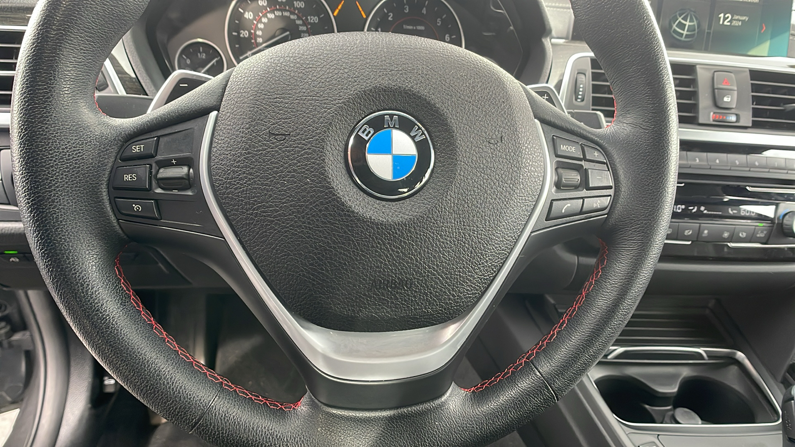2019 BMW 330i xDrive 27