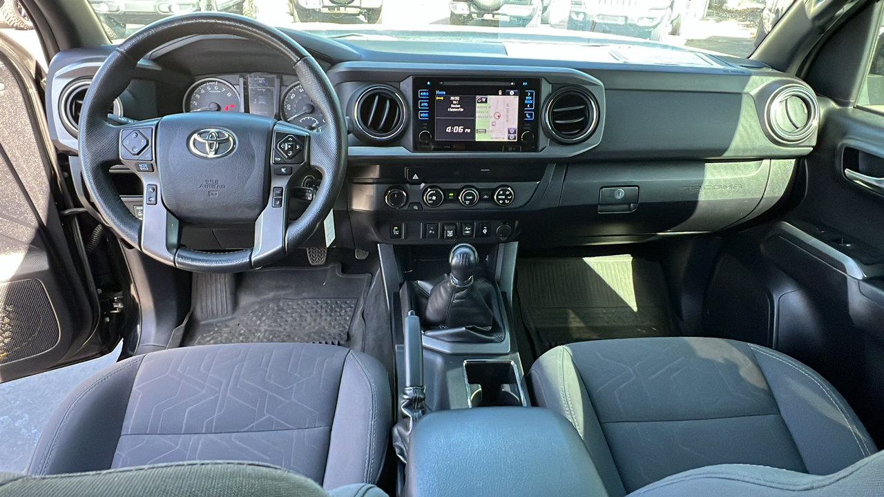 2019 Toyota Tacoma TRD Off Road V6 19