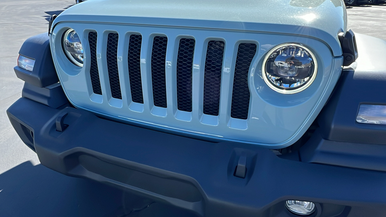 2023 Jeep Wrangler 4-DOOR SPORT 4X4 9