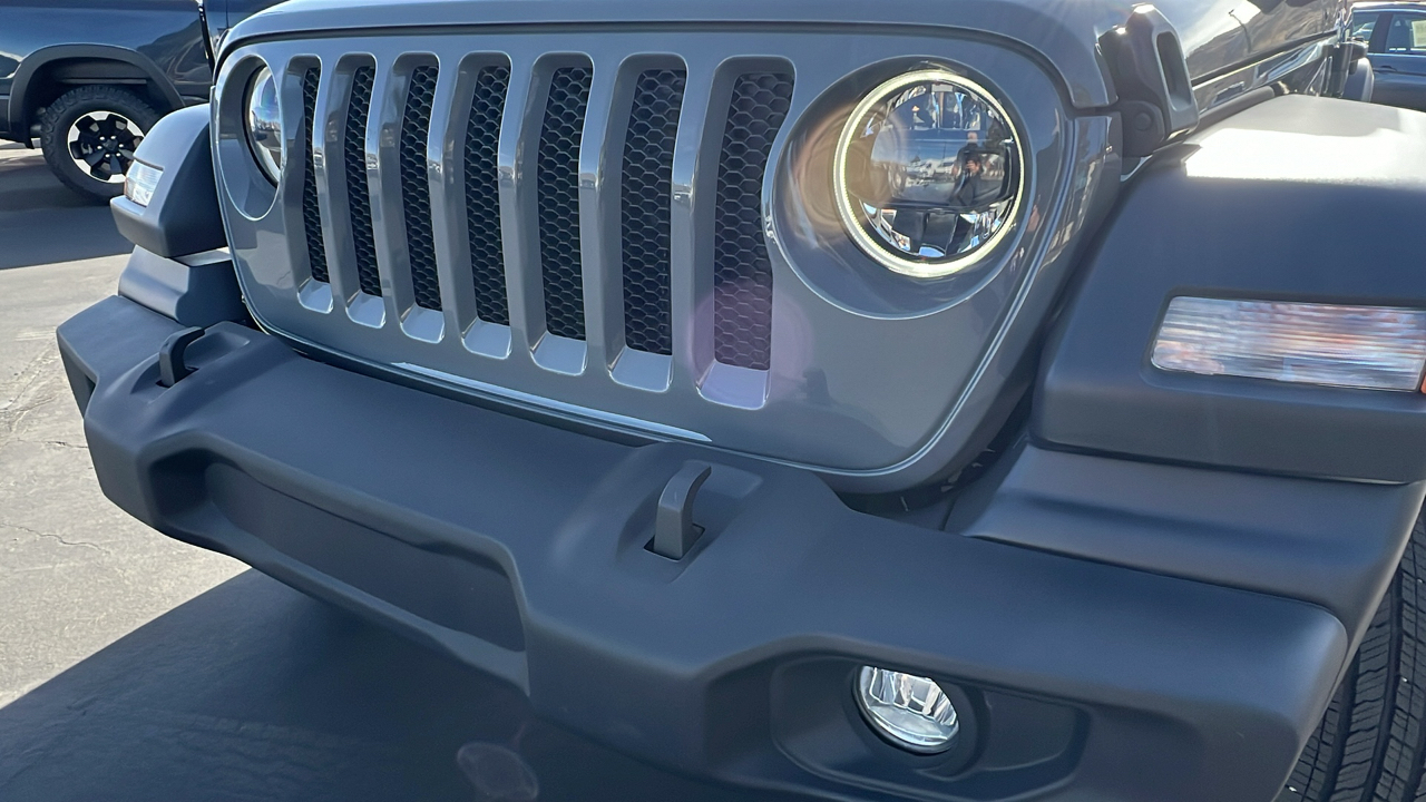 2023 Jeep Wrangler 4-DOOR SPORT 4X4 9