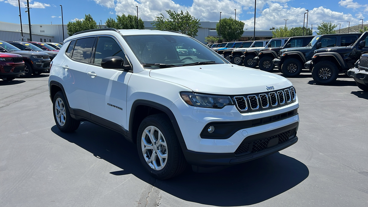 2024 Jeep Compass LATITUDE 4X4 1