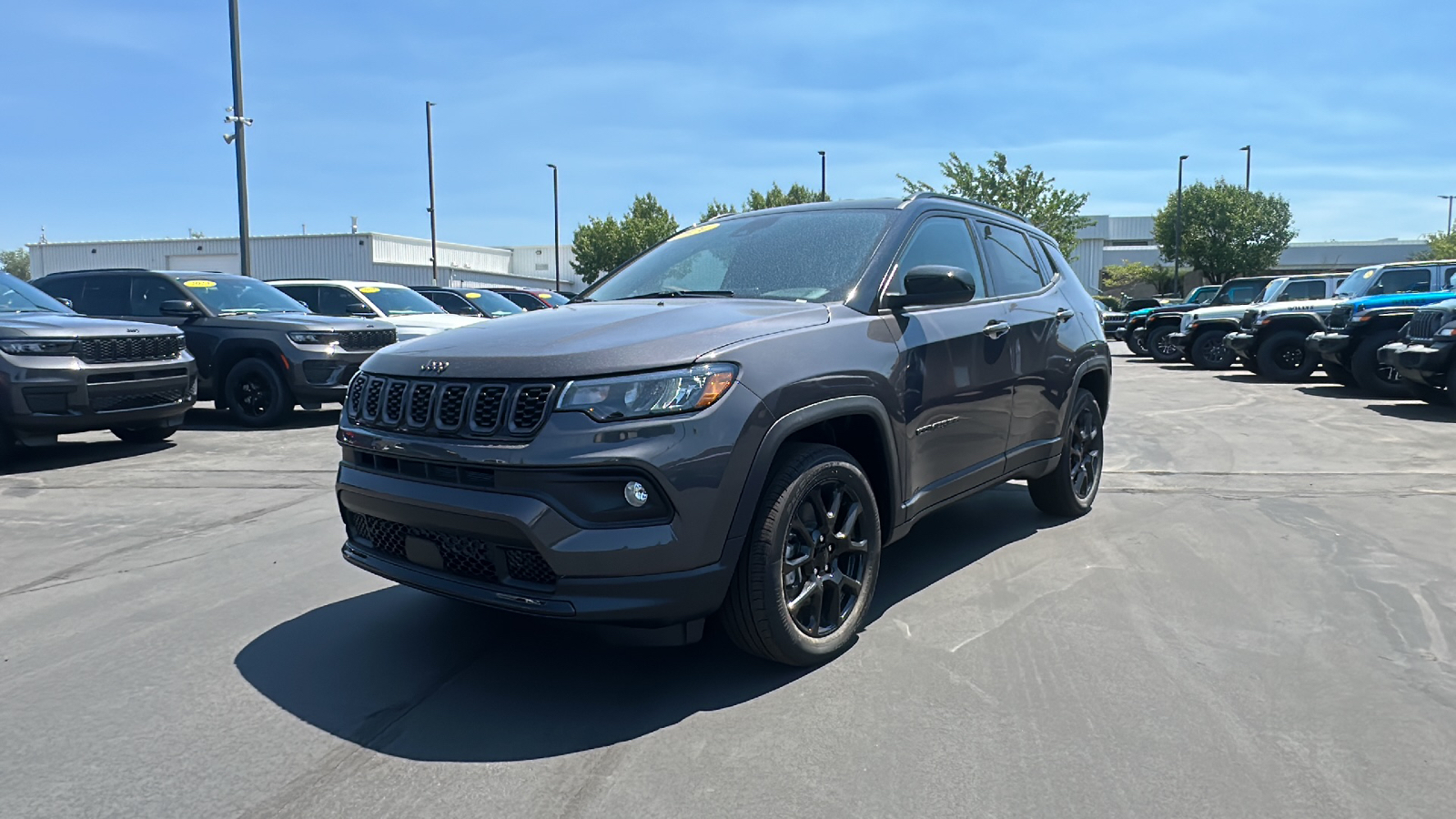 2024 Jeep Compass LATITUDE 4X4 7