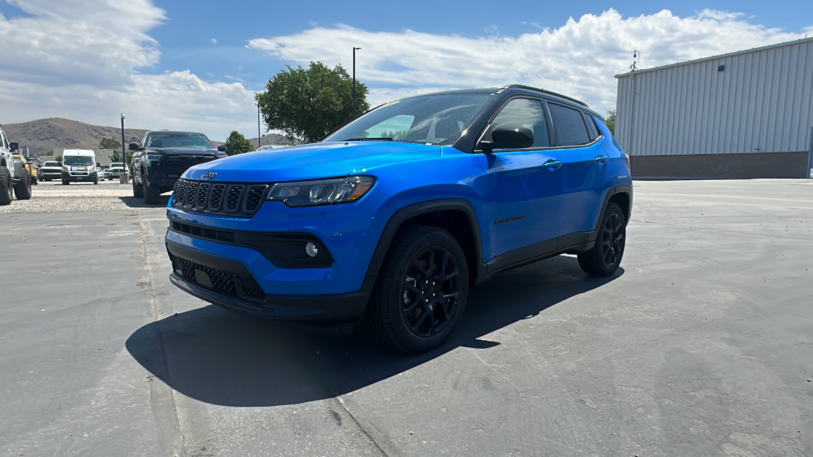 2024 Jeep Compass LATITUDE 4X4 7