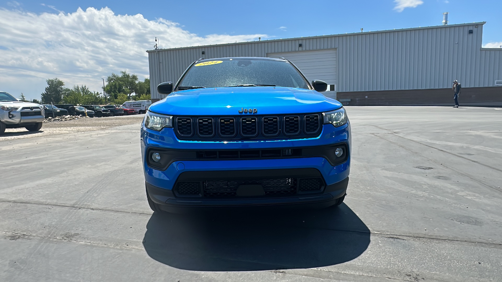 2024 Jeep Compass LATITUDE 4X4 8