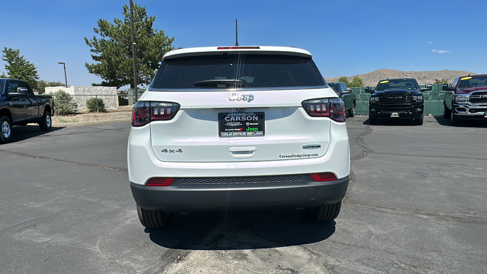 2024 Jeep Compass LATITUDE LUX 4X4 4