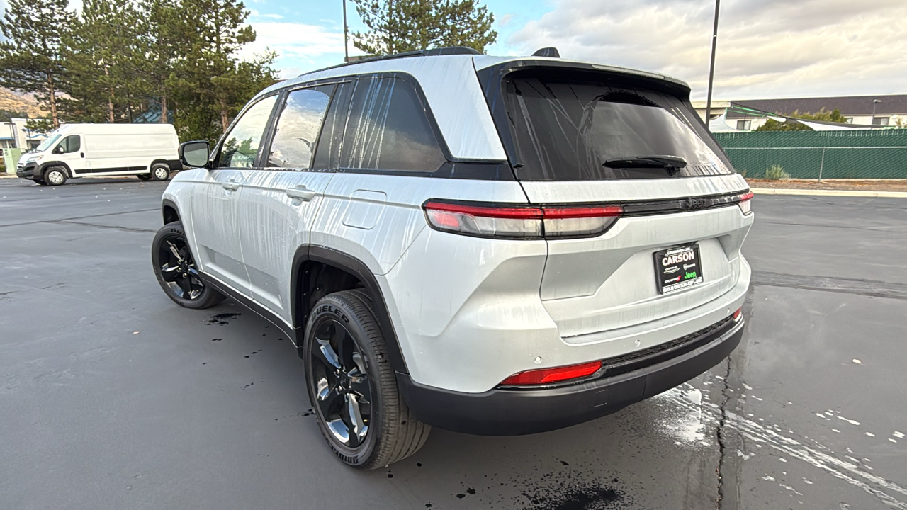 2024 Jeep Grand Cherokee Laredo 5