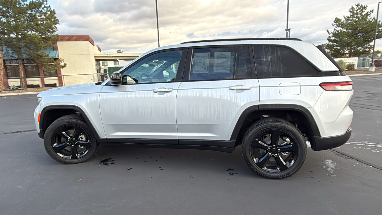 2024 Jeep Grand Cherokee Laredo 6