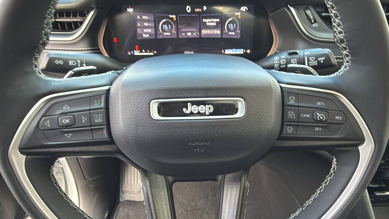 2024 Jeep Grand Cherokee Laredo 30