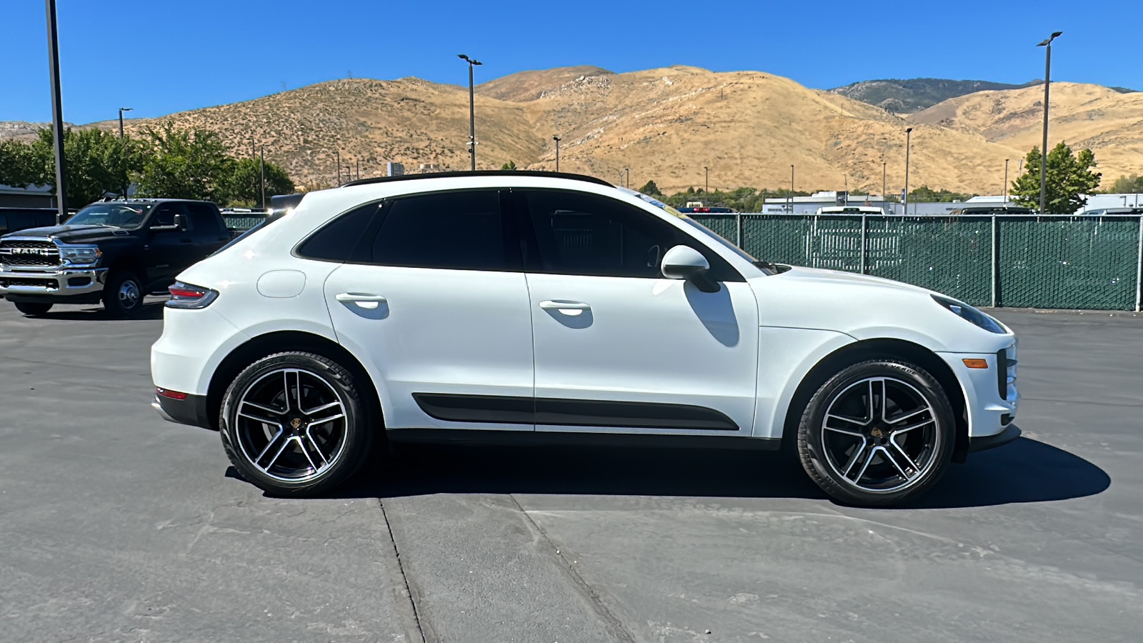 2020 Porsche Macan  2