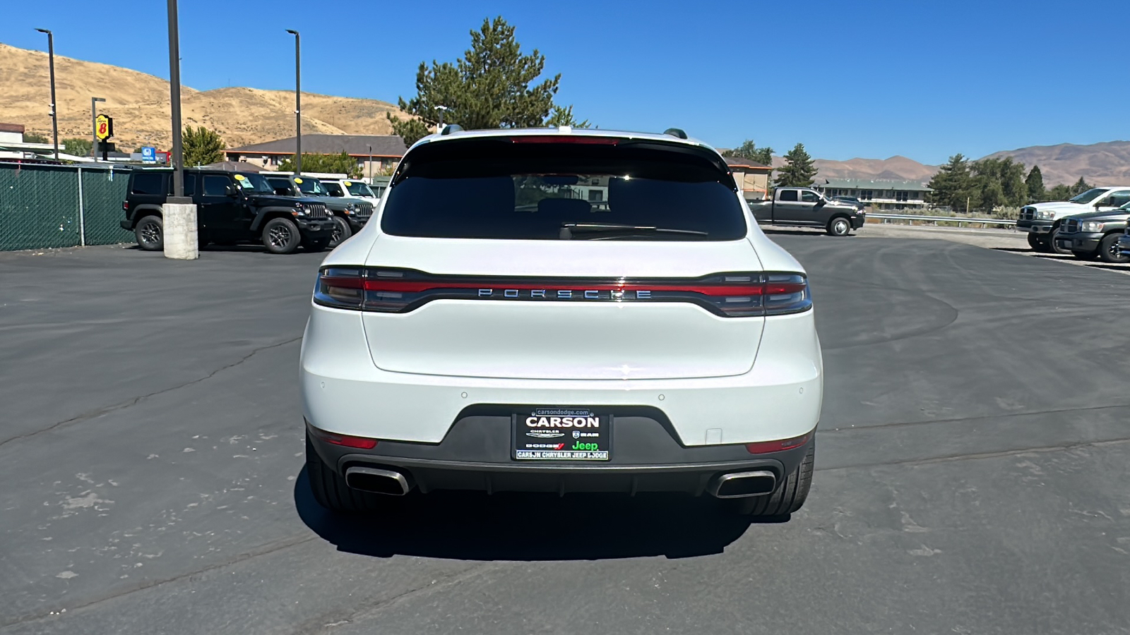 2020 Porsche Macan  4