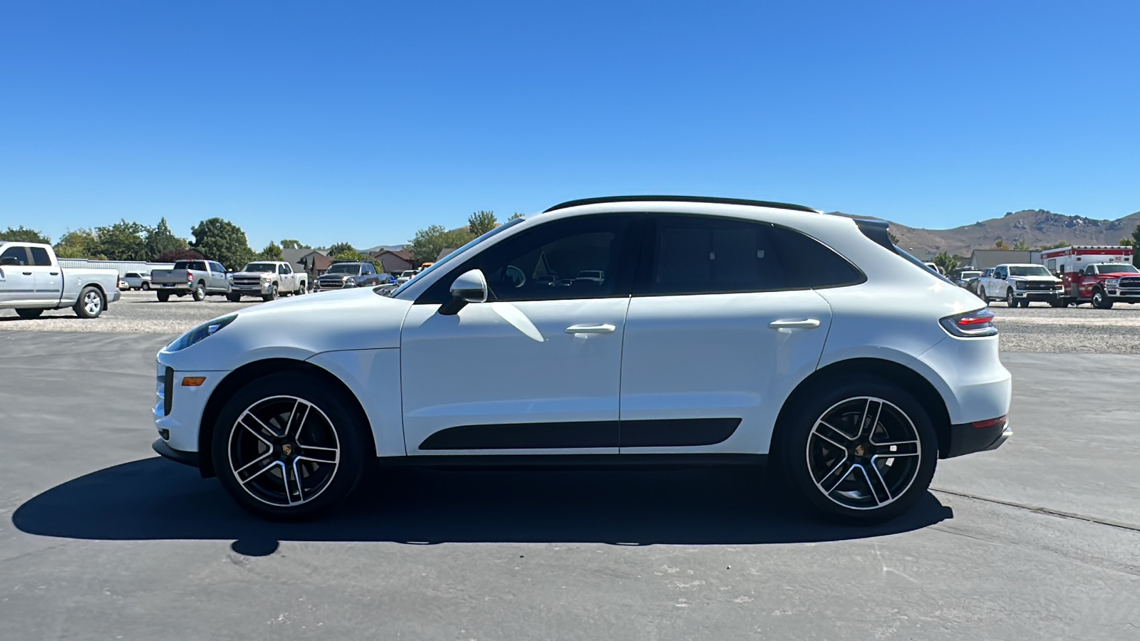 2020 Porsche Macan  6