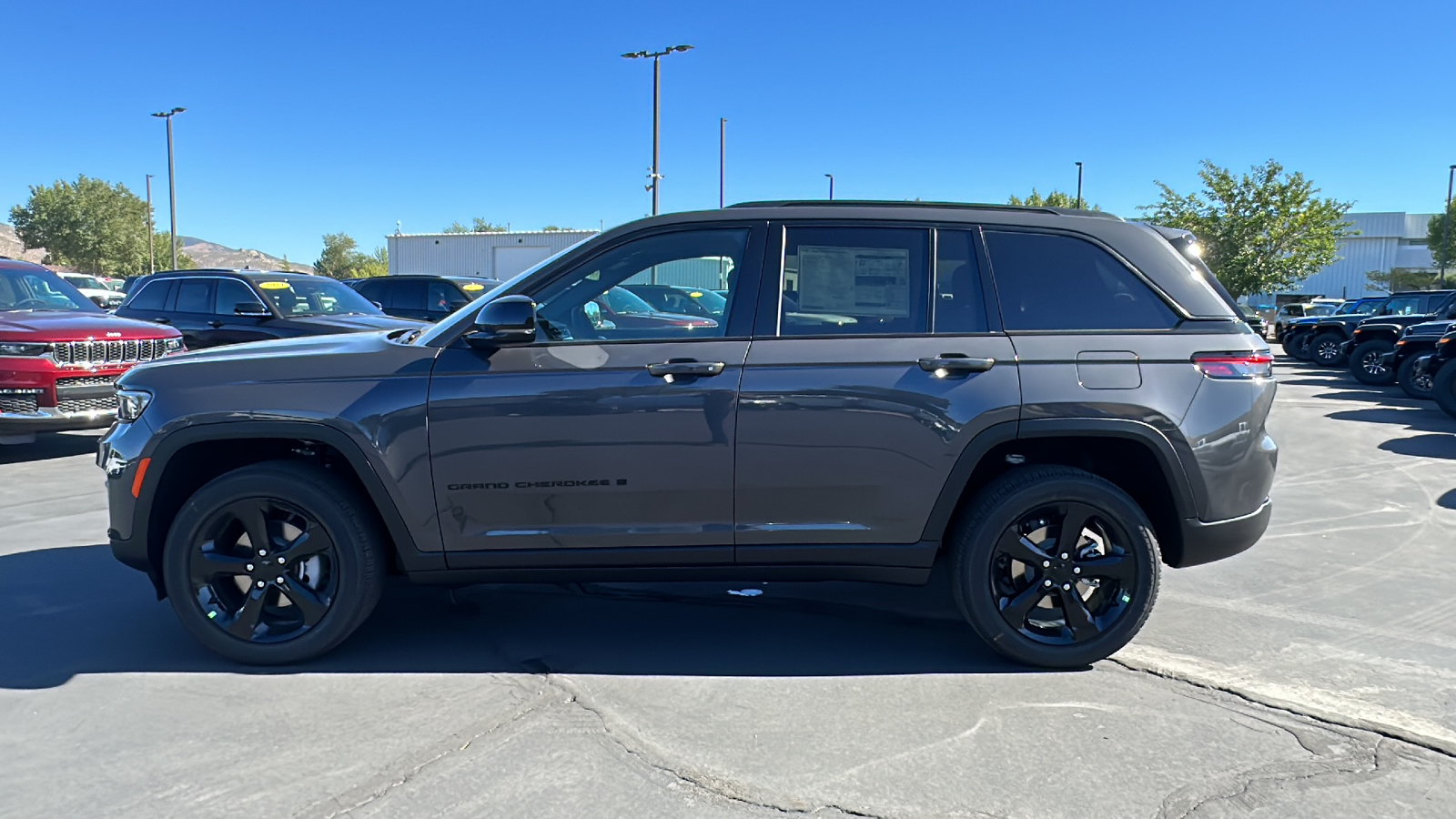 2024 Jeep Grand Cherokee ALTITUDE X 4X4 6