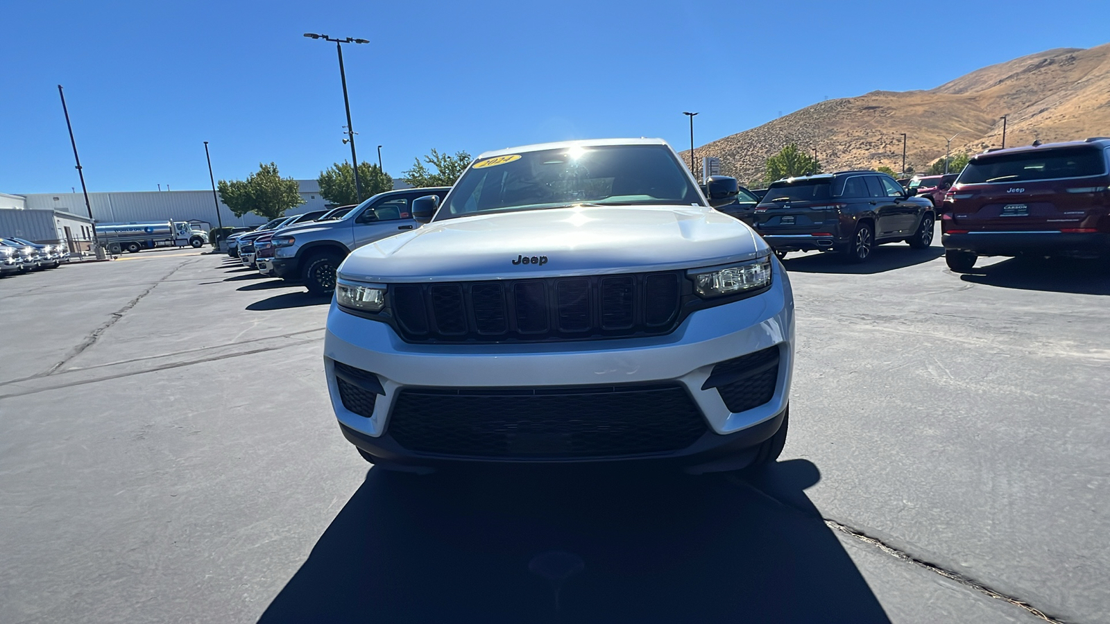 2024 Jeep Grand Cherokee ALTITUDE X 4X4 8