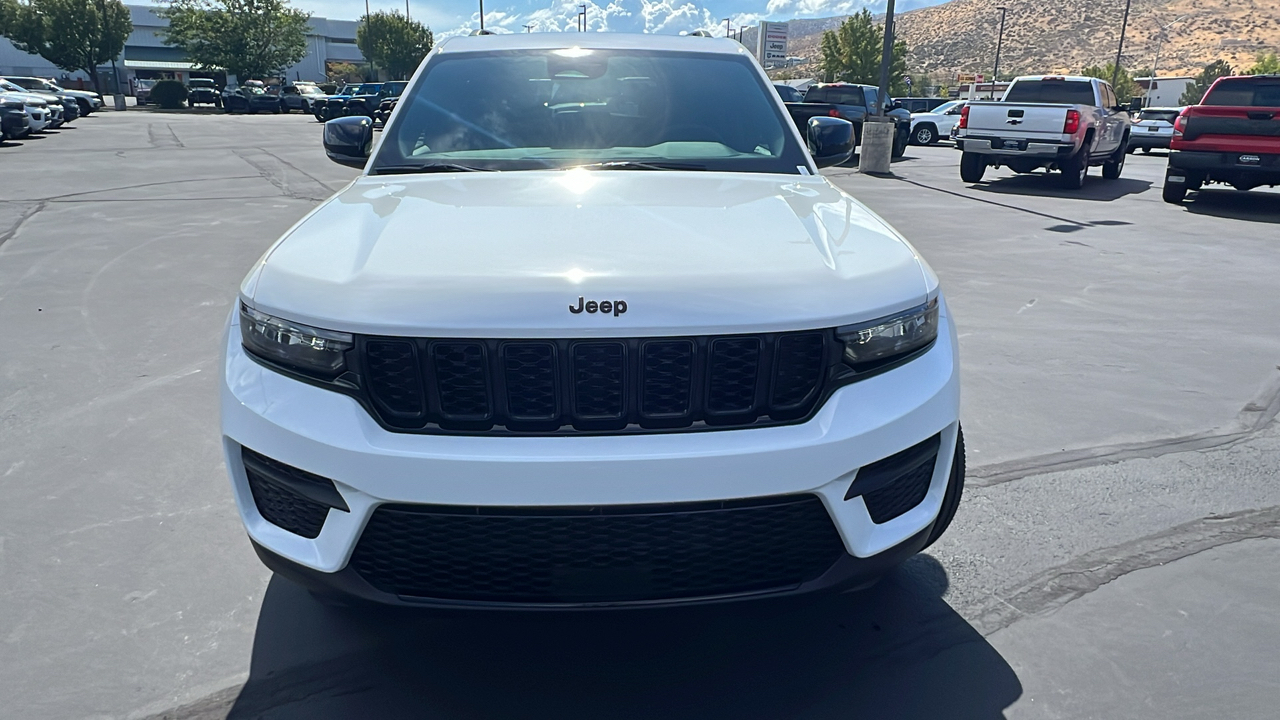 2024 Jeep Grand Cherokee ALTITUDE X 4X4 8