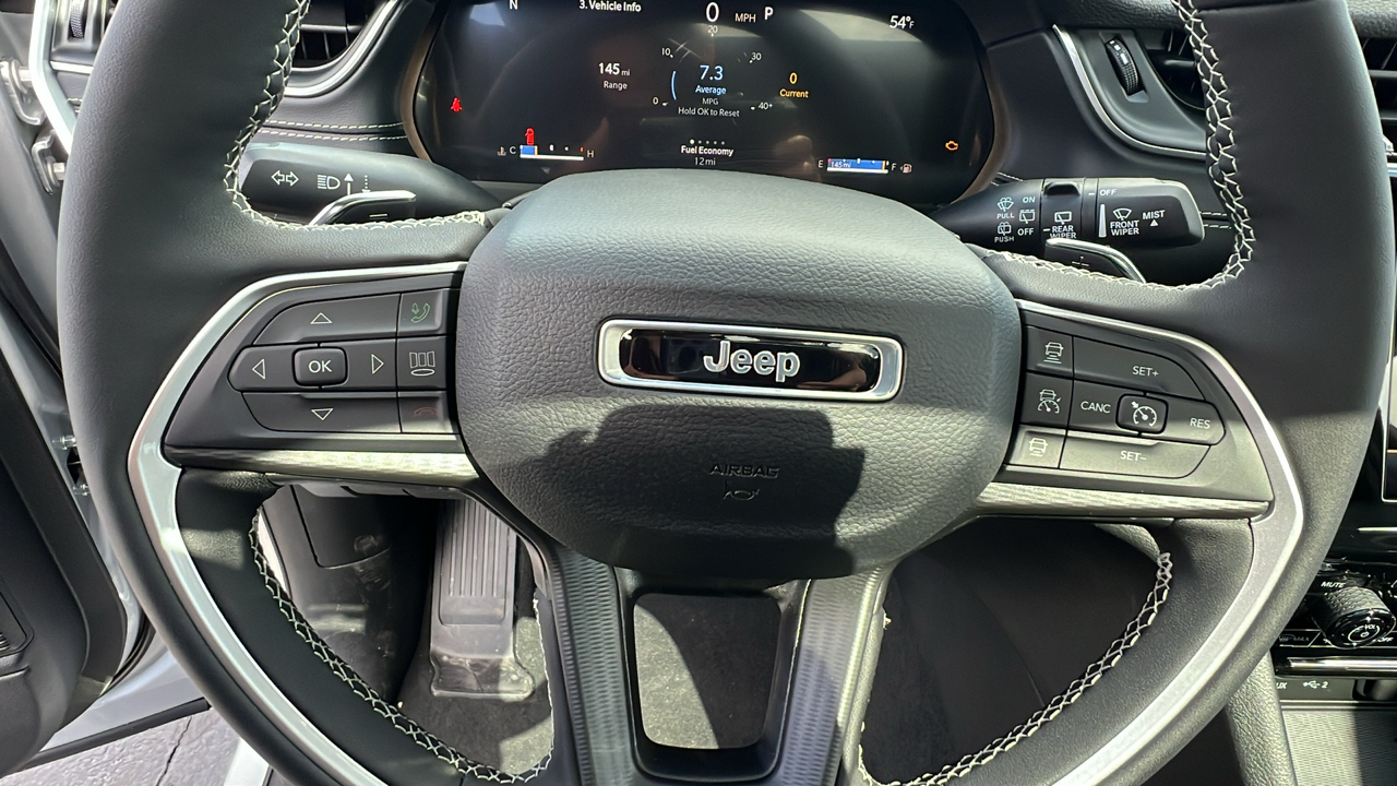 2024 Jeep Grand Cherokee L ALTITUDE X 4X4 33