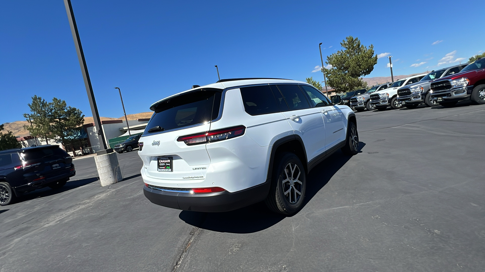 2024 Jeep Grand Cherokee L LIMITED 4X4 3