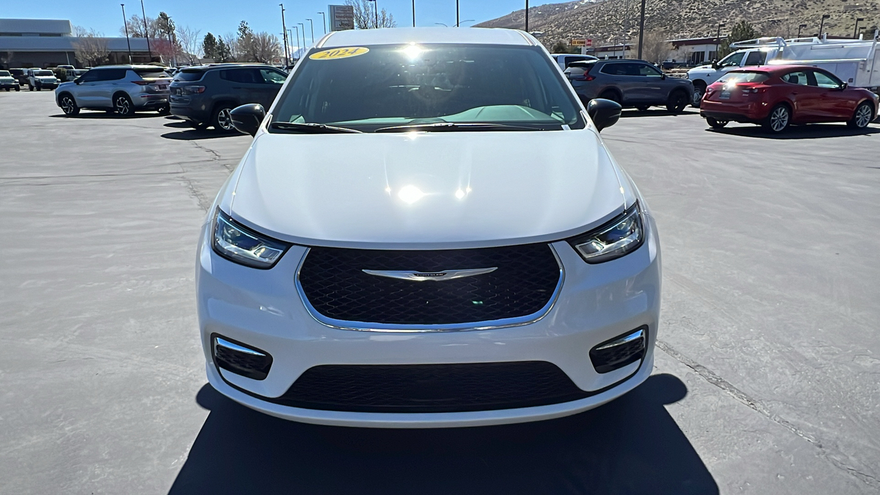 2024 Chrysler Pacifica TOURING L AWD 8