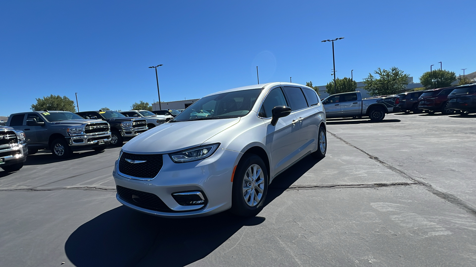 2024 Chrysler Pacifica TOURING L AWD 7