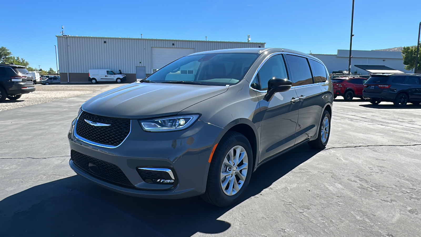 2024 Chrysler Pacifica TOURING L AWD 7