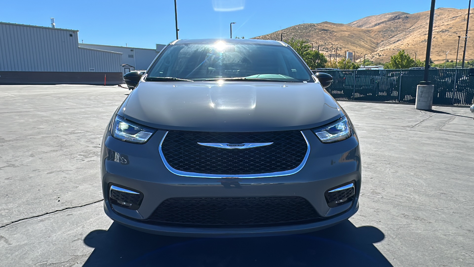 2024 Chrysler Pacifica TOURING L AWD 8