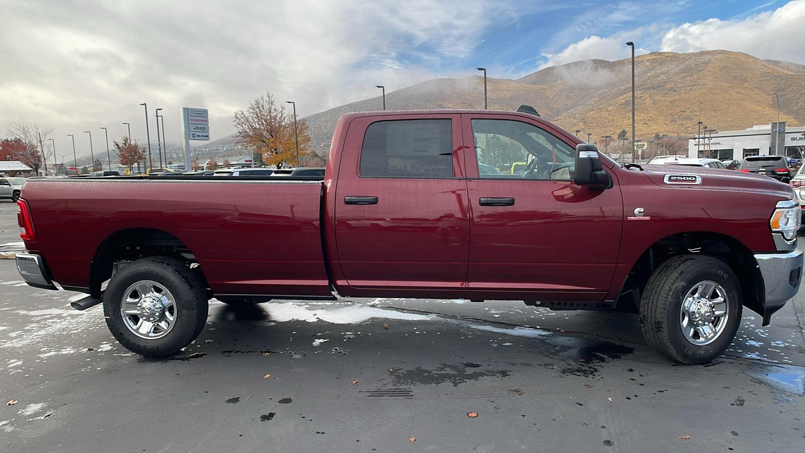 2024 Ram 2500 TRADESMAN CREW CAB 4X4 8 BOX 2