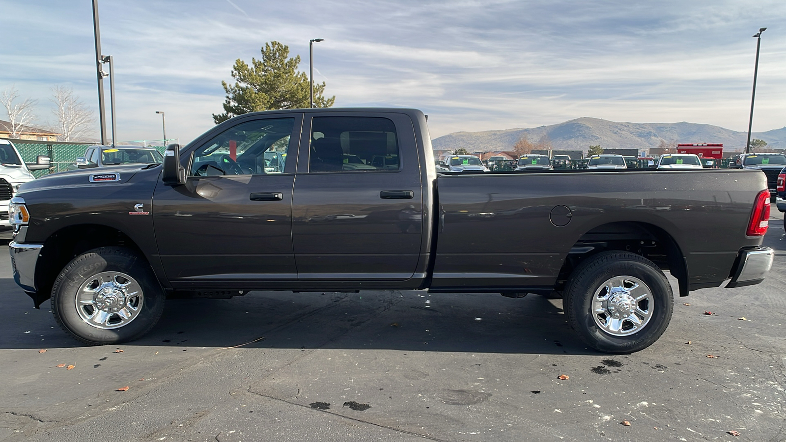 2024 Ram 2500 TRADESMAN CREW CAB 4X4 8 BOX 6