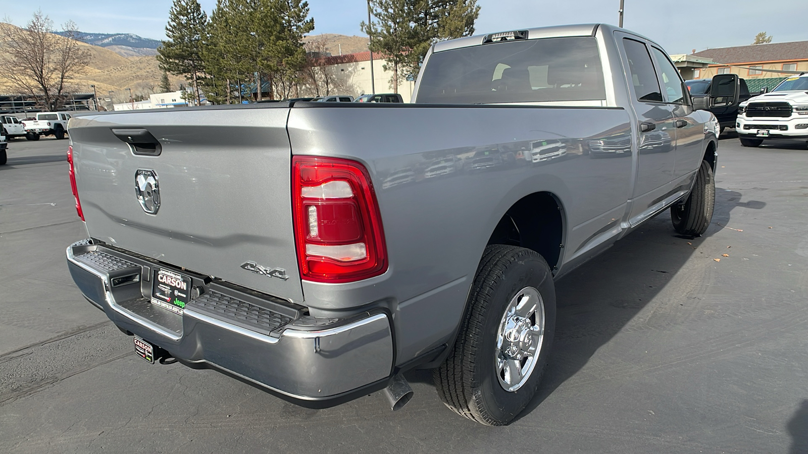 2024 Ram 2500 TRADESMAN CREW CAB 4X4 8 BOX 3