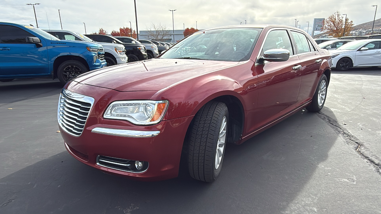 2013 Chrysler 300 Base 7