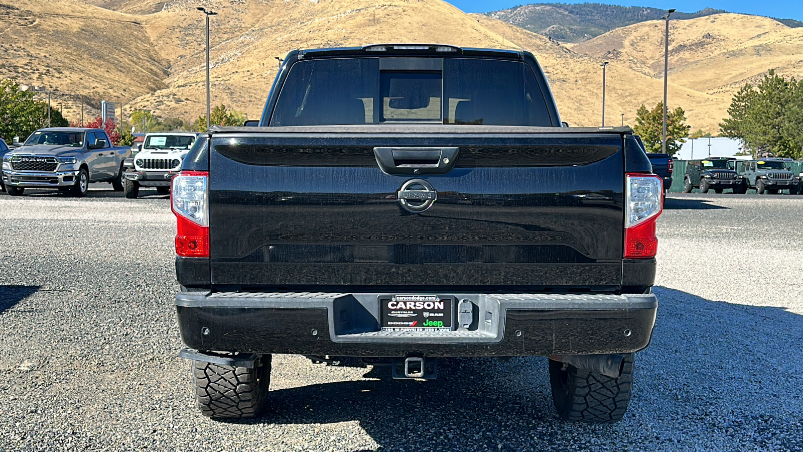 2021 Nissan Titan SV 4