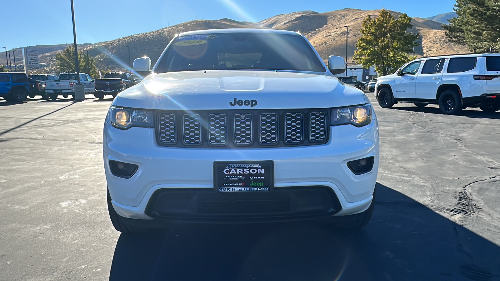 2019 Jeep Grand Cherokee Altitude 8