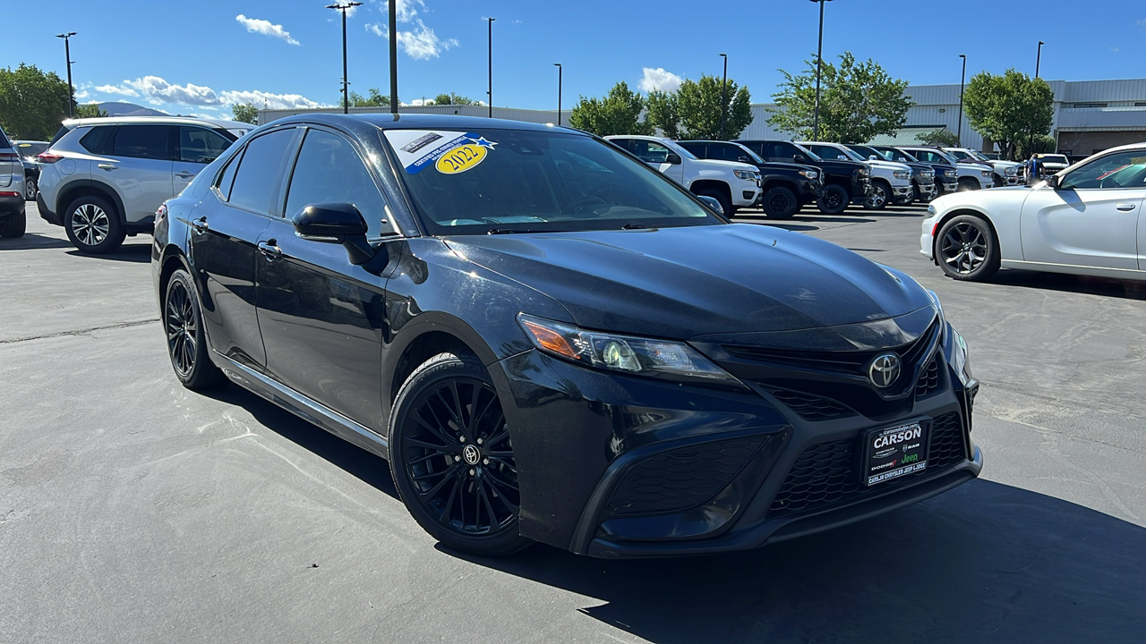 2022 Toyota Camry SE 1