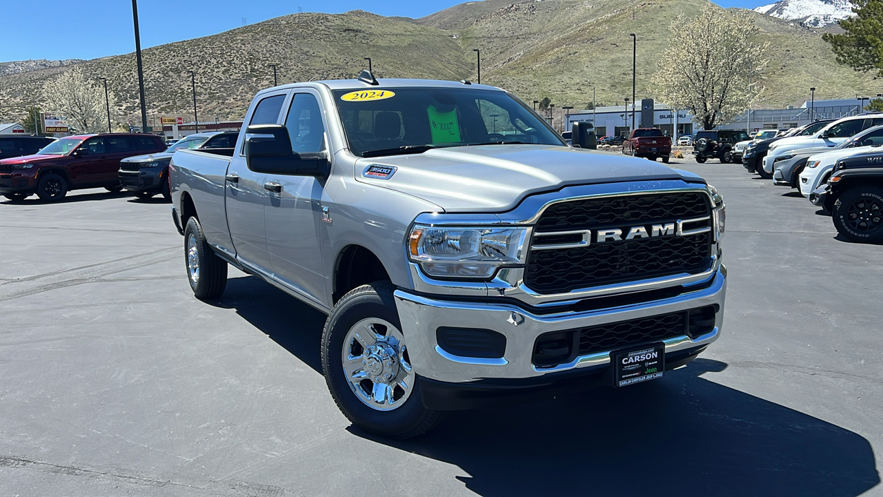 2024 Ram 3500 TRADESMAN CREW CAB 4X4 8 BOX 1