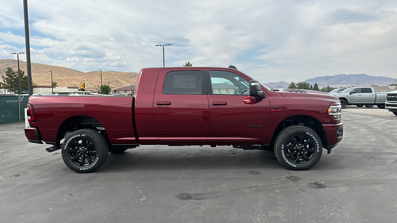 2024 Ram 2500 LARAMIE MEGA CAB 4X4 64 BOX 2