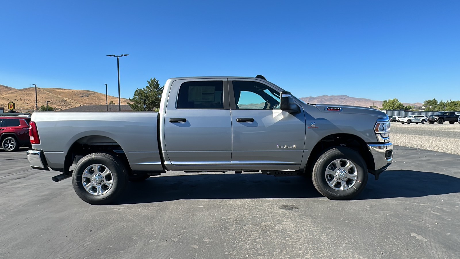 2024 Ram 2500 BIG HORN CREW CAB 4X4 64 BOX 2