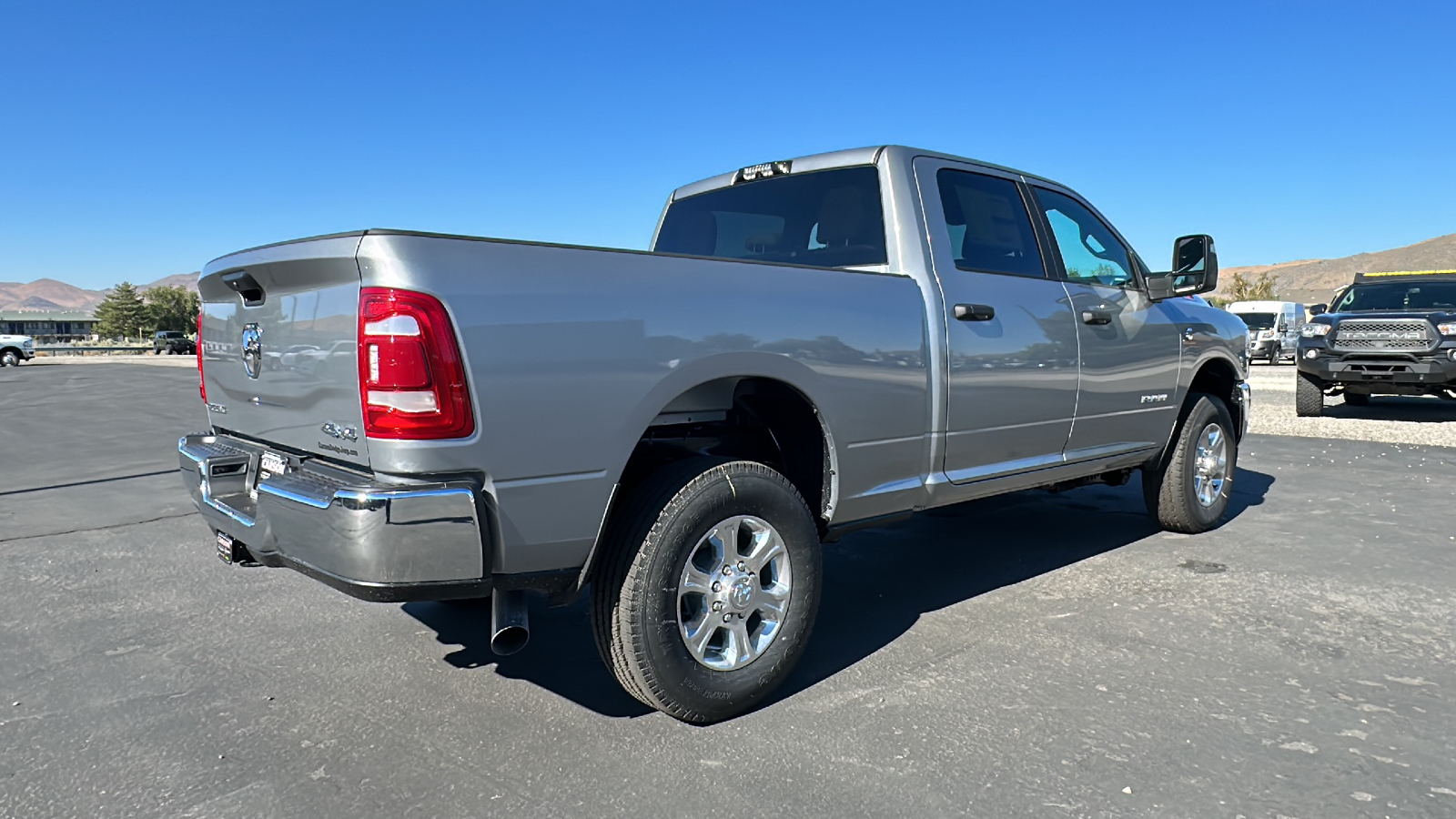 2024 Ram 2500 BIG HORN CREW CAB 4X4 64 BOX 3