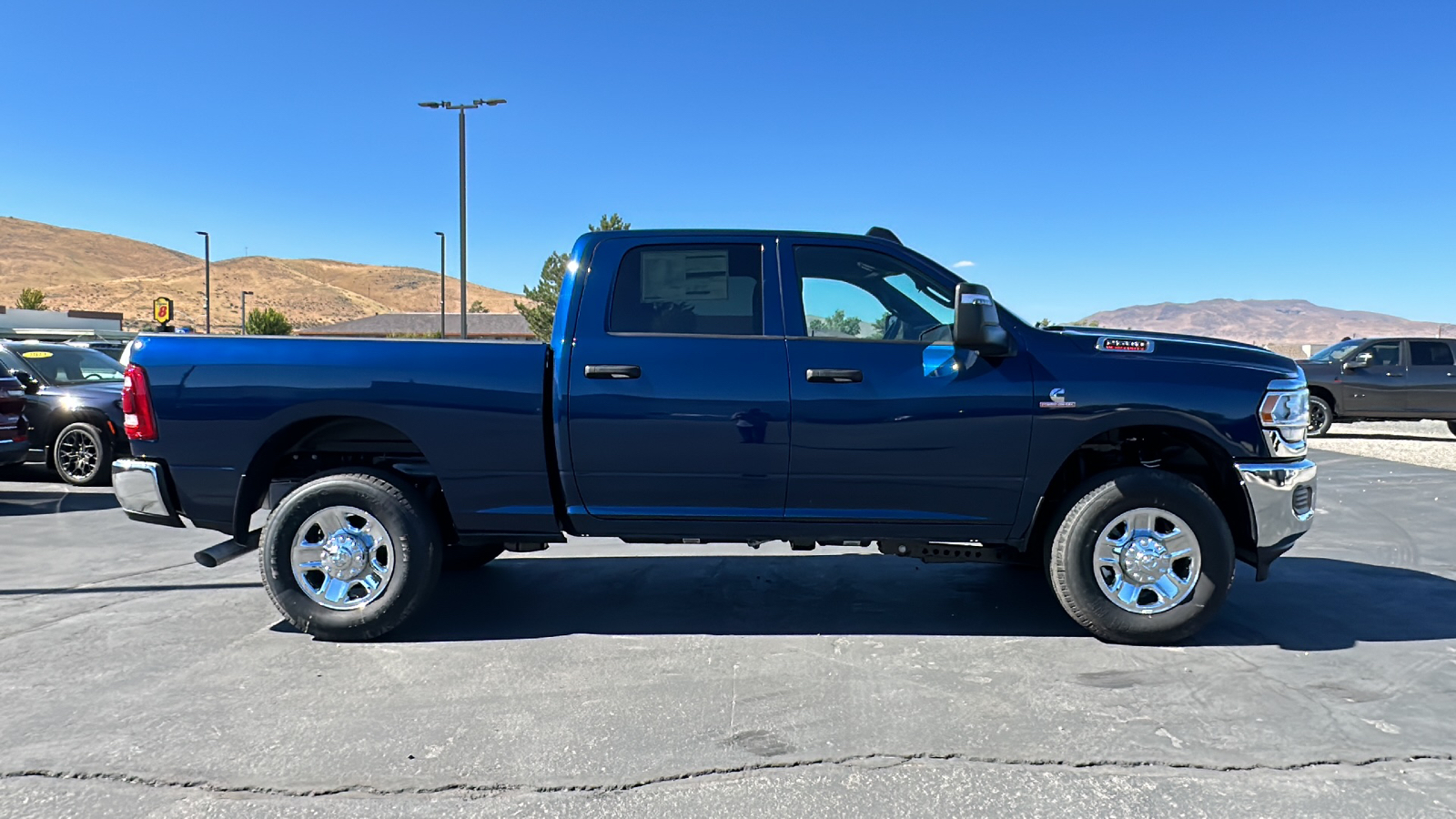 2024 Ram 2500 TRADESMAN CREW CAB 4X4 64 BOX 2