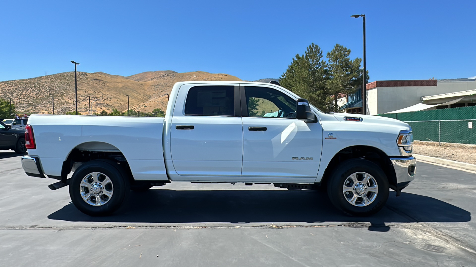 2024 Ram 2500 BIG HORN CREW CAB 4X4 64 BOX 2