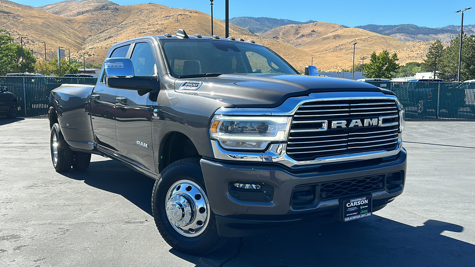 2024 Ram 3500 LARAMIE CREW CAB 4X4 8 BOX 1