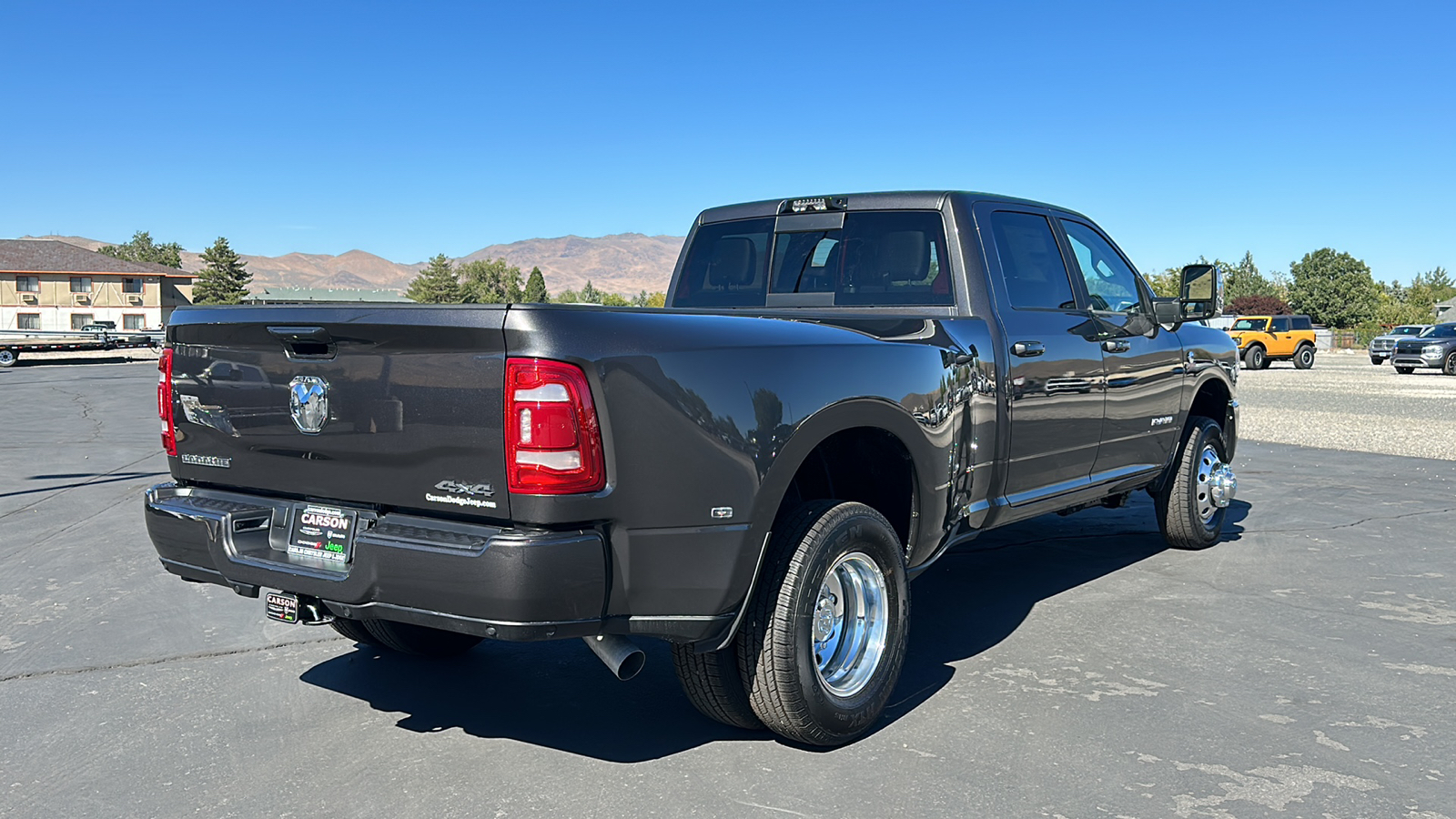 2024 Ram 3500 LARAMIE CREW CAB 4X4 8 BOX 3