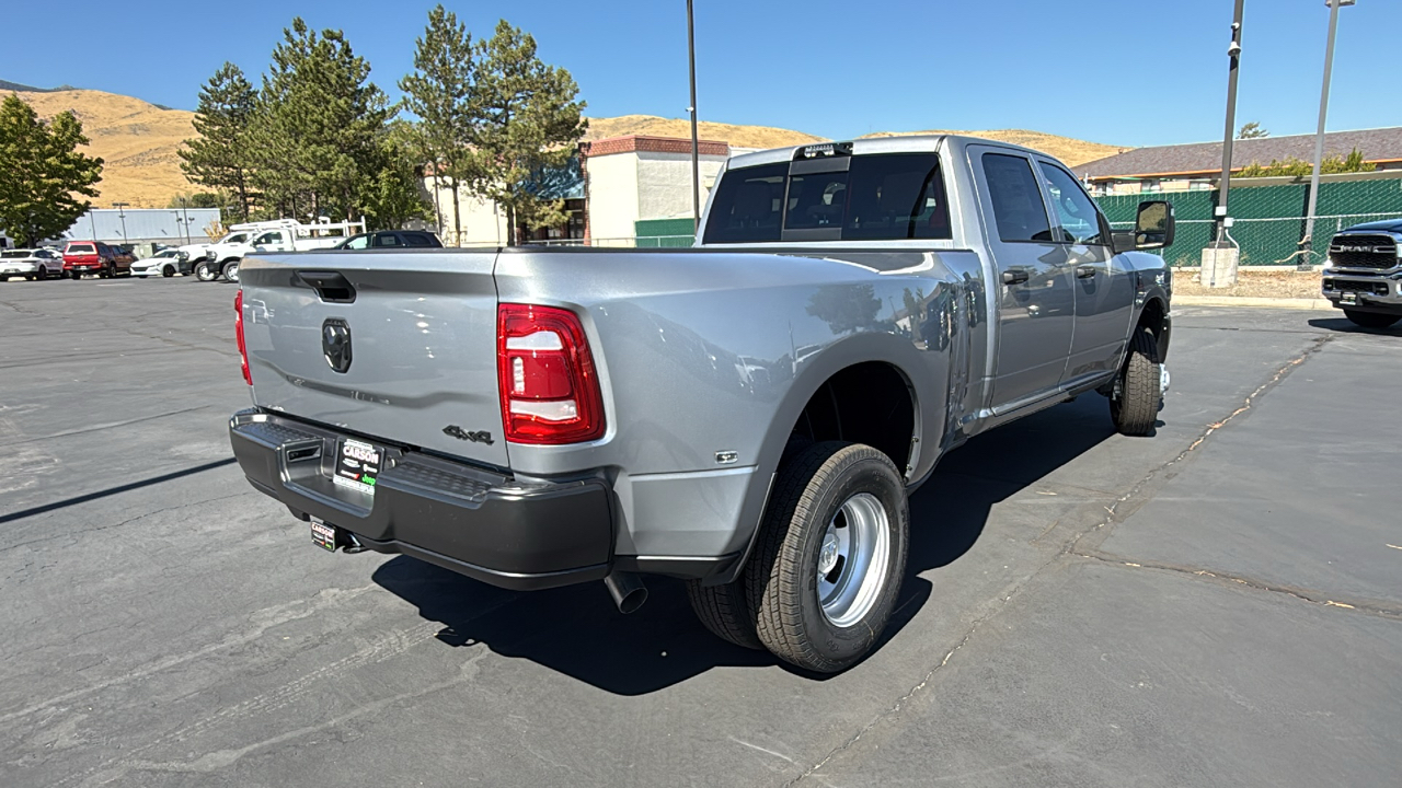 2024 Ram 3500 TRADESMAN CREW CAB 4X4 8 BOX 3