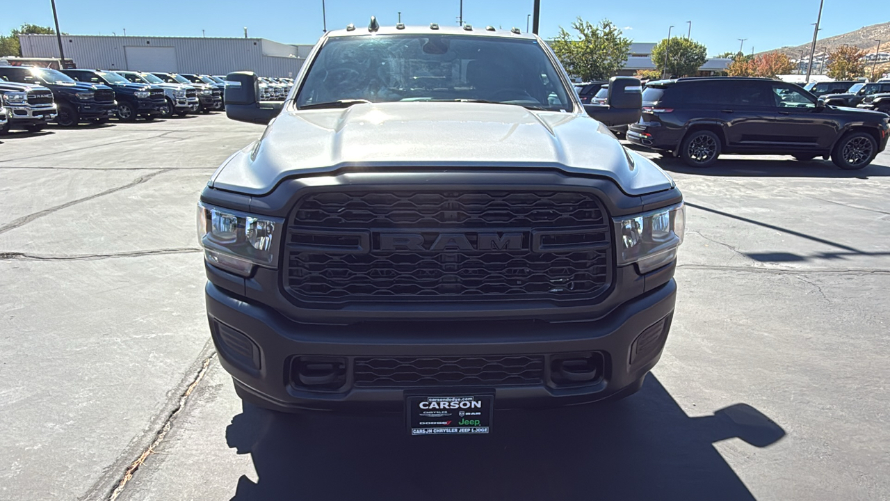 2024 Ram 3500 TRADESMAN CREW CAB 4X4 8 BOX 8